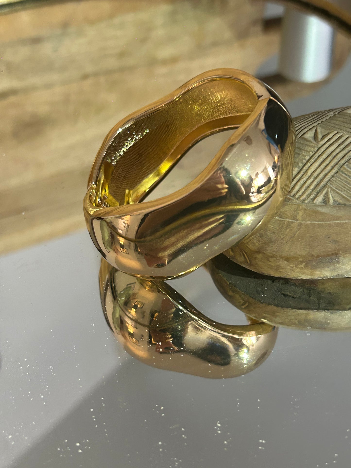 Ella Bangle