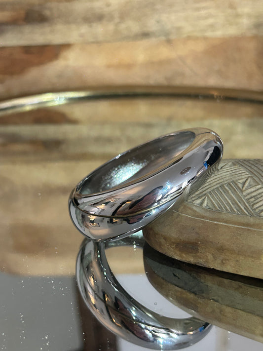Vera Bangle