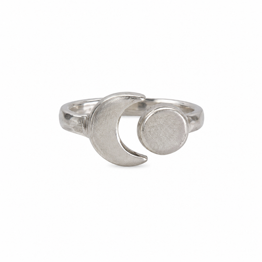 Moon & Co Signature