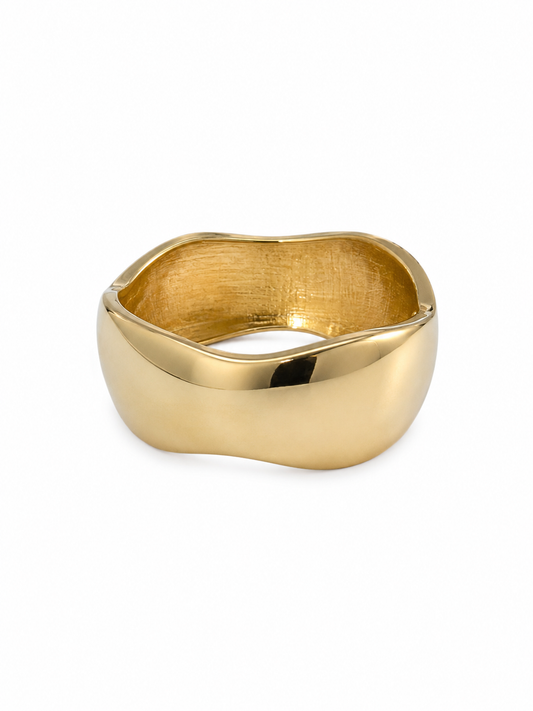 Ella Bangle